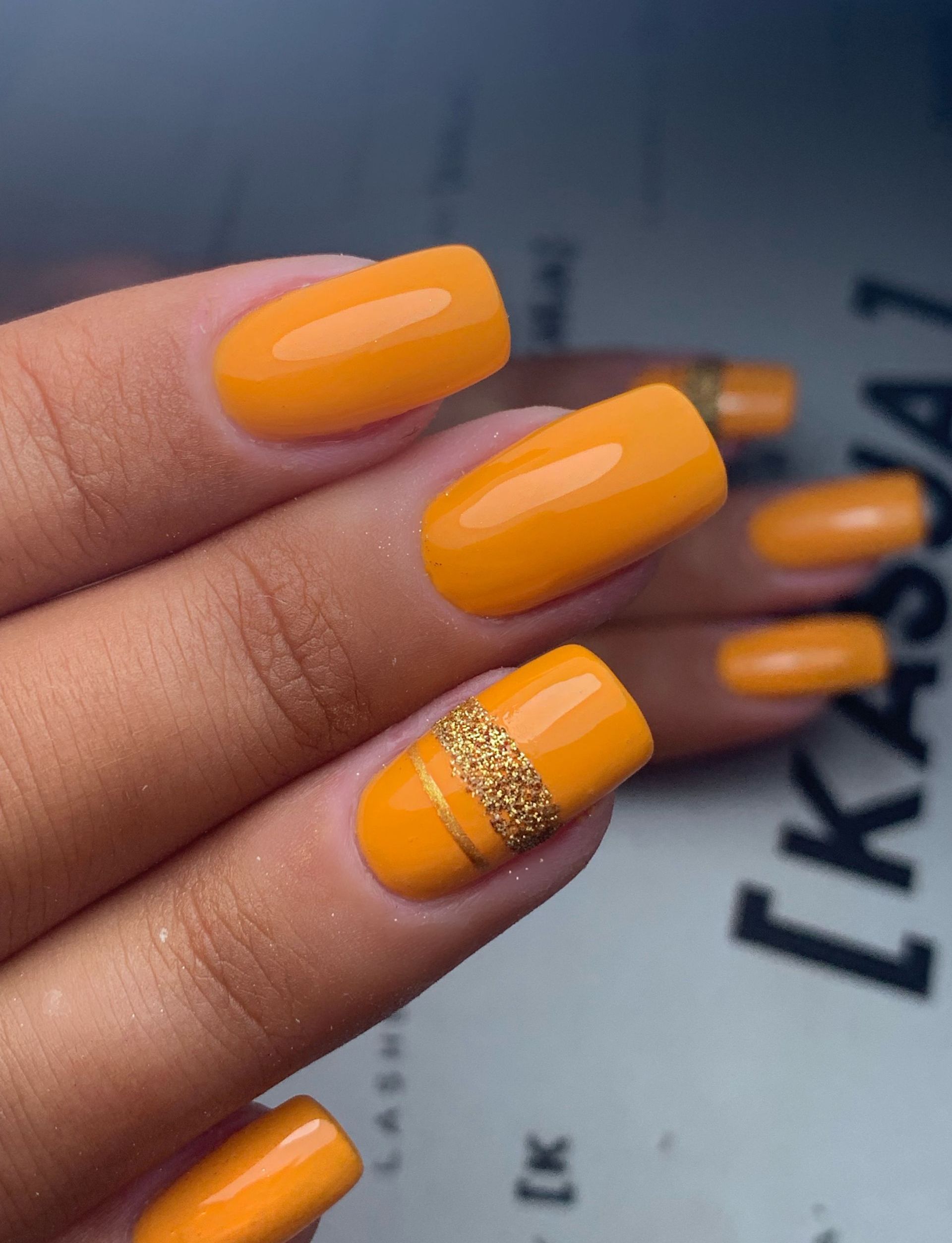 Oransje negler